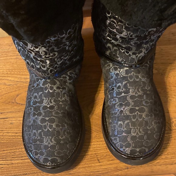 COACH NICOLE BOOTS, size 8